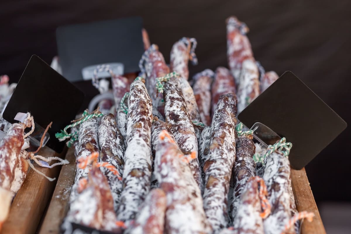 differences saucisson